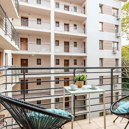 Balcony - Center Comfort *
